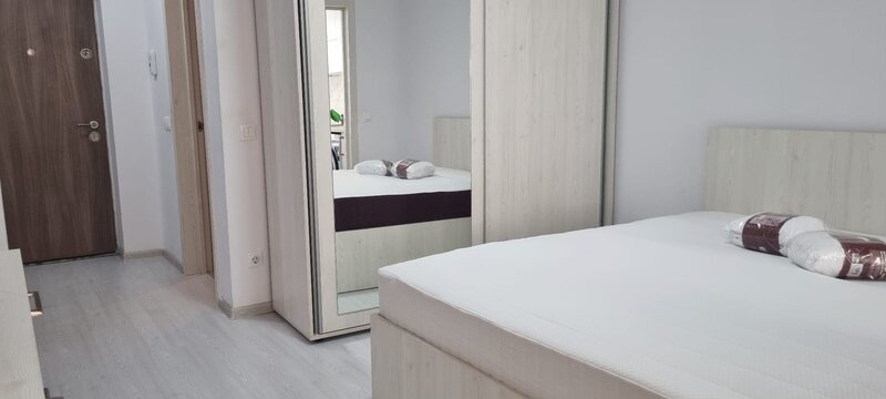 Titan, Parcul Teilor, Str. Drumul Gura Siriului,